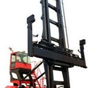 empilhadeira para carregar container